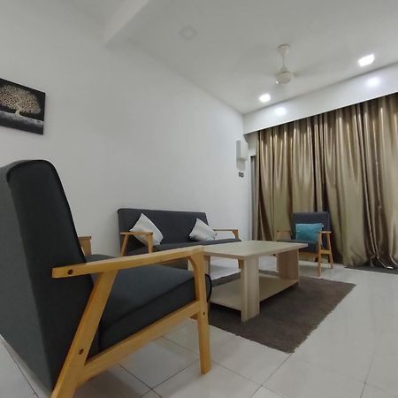 Nikqi'S Homestay Temerloh Habitación foto